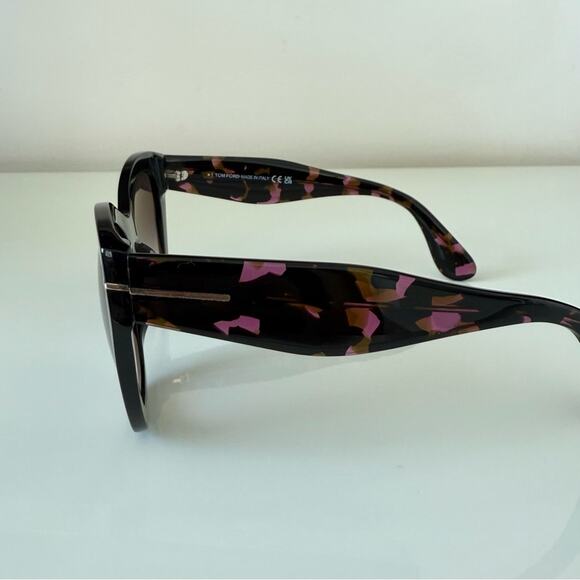 NEW!!! Tom Ford Cara TF940 05B women sunglasses Authentic main image 6